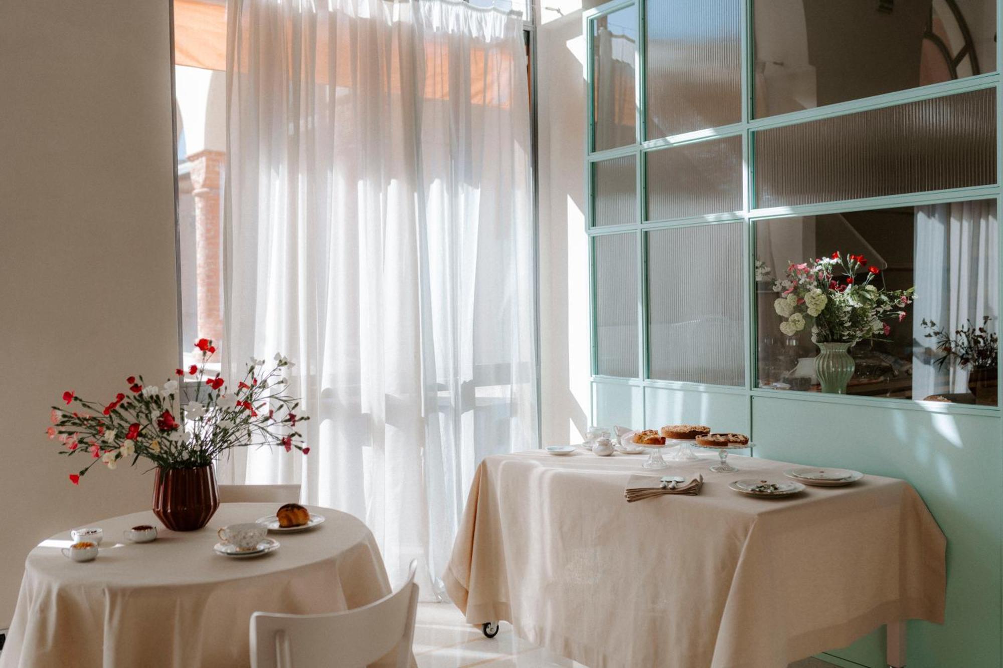 Alma Bed & Breakfast Алба Екстериор снимка