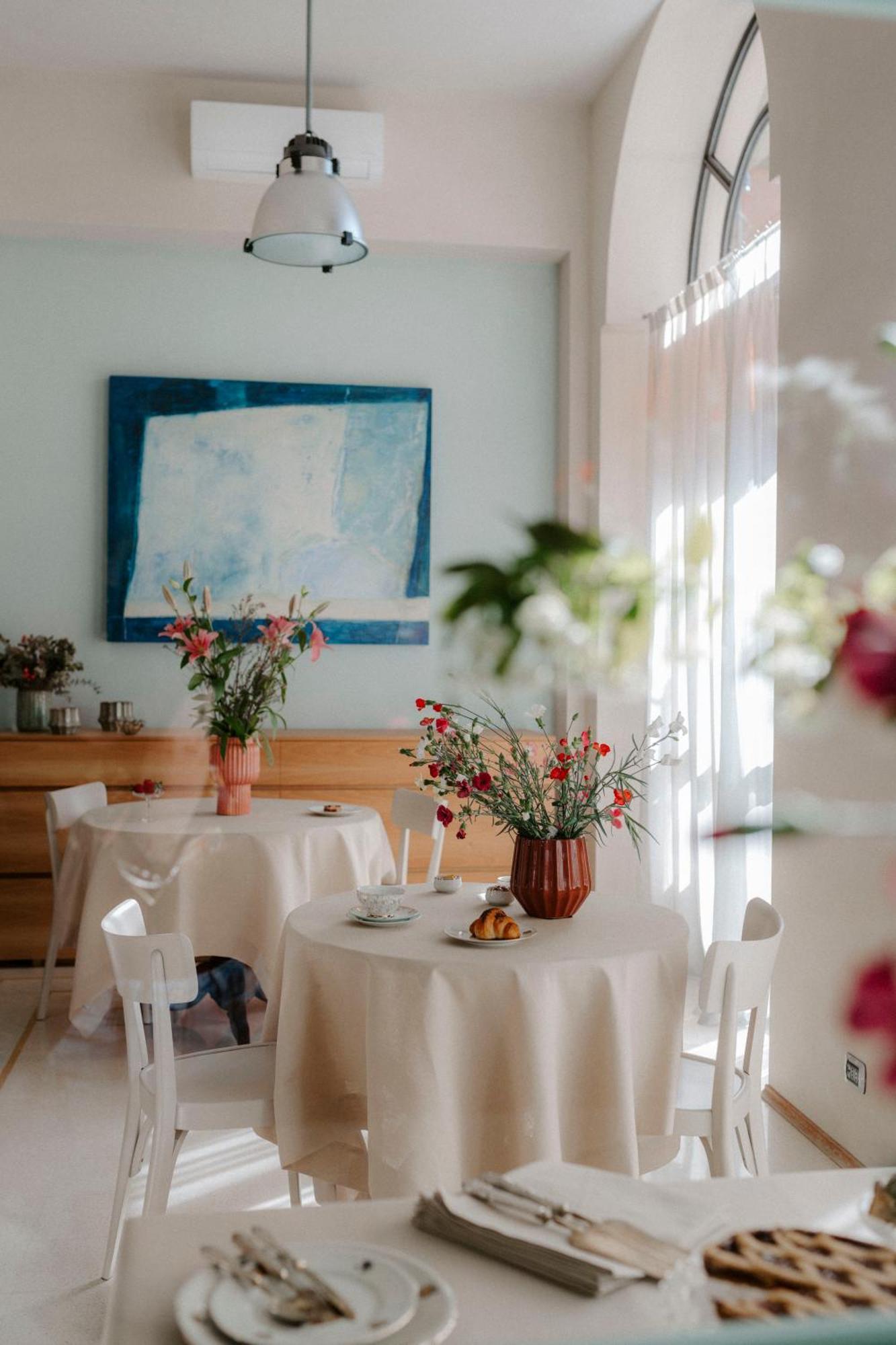 Alma Bed & Breakfast Алба Екстериор снимка