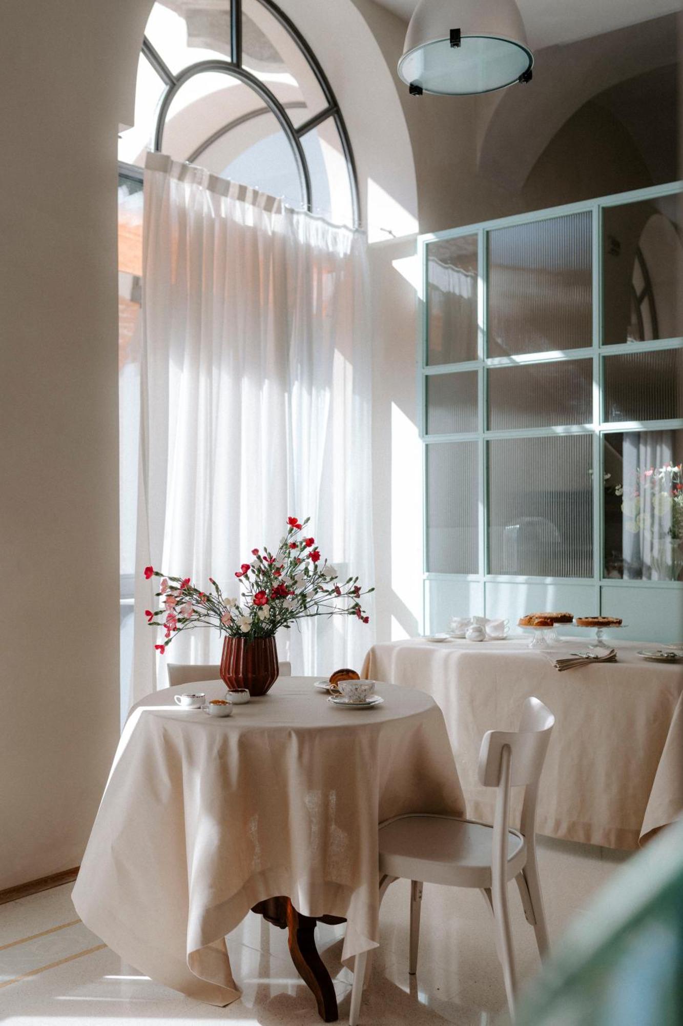 Alma Bed & Breakfast Алба Екстериор снимка